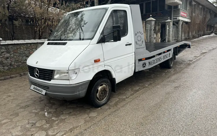 Mercedes-Benz  Sprinter 2000 годаүшін7 800 000 тг. в Алматы