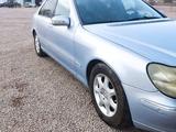 Mercedes-Benz S 320 2001 года за 4 400 000 тг. в Мерке – фото 4