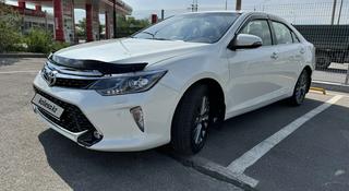 Toyota Camry 2017 года за 13 400 000 тг. в Шымкент