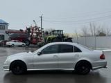 Mercedes-Benz E 320 2002 годаүшін5 800 000 тг. в Уральск – фото 3