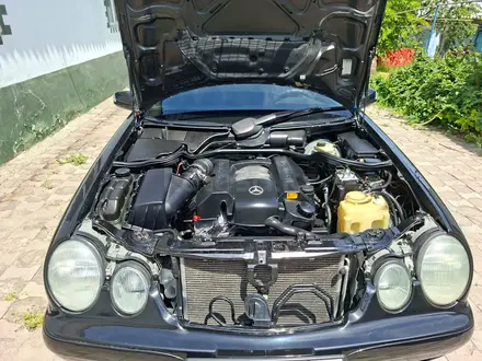 Mercedes-Benz E 320 2000 года за 3 750 000 тг. в Алматы – фото 17