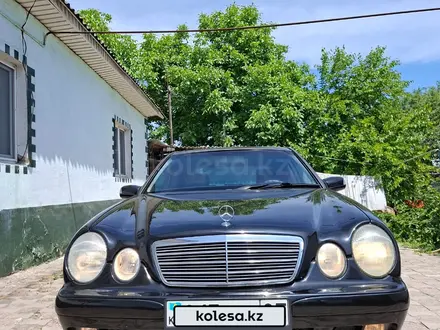 Mercedes-Benz E 320 2000 года за 3 750 000 тг. в Алматы – фото 4