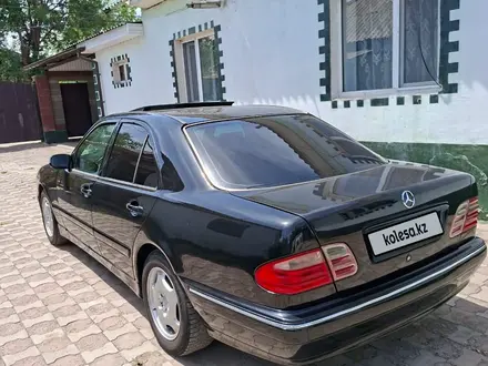 Mercedes-Benz E 320 2000 года за 3 750 000 тг. в Алматы – фото 5