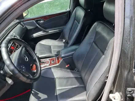 Mercedes-Benz E 320 2000 года за 3 750 000 тг. в Алматы – фото 9