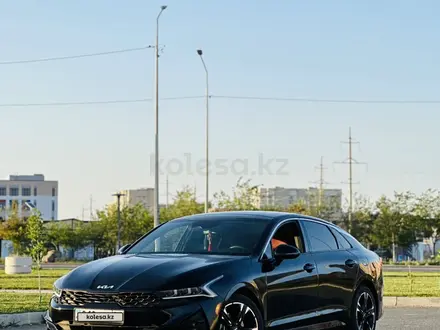 Kia K5 2021 года за 13 000 000 тг. в Атырау