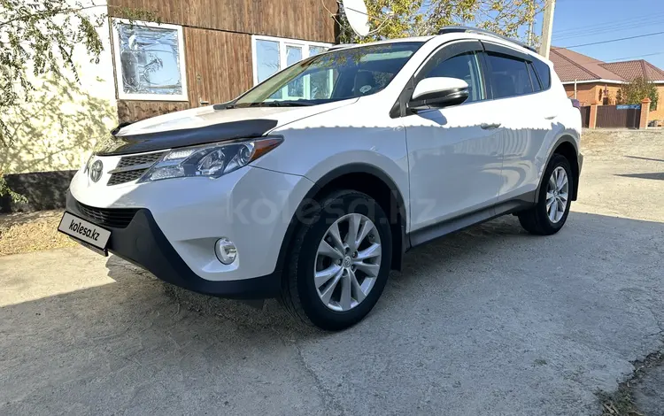 Toyota RAV4 2014 года за 11 000 000 тг. в Атырау