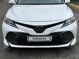 Toyota Camry 2018 годаfor11 500 000 тг. в Алматы