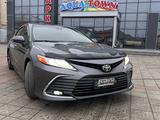 Toyota Camry 2020 года за 10 000 000 тг. в Атырау