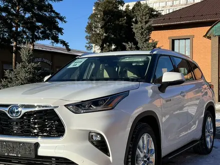 Toyota Highlander 2022 года за 30 500 000 тг. в Павлодар