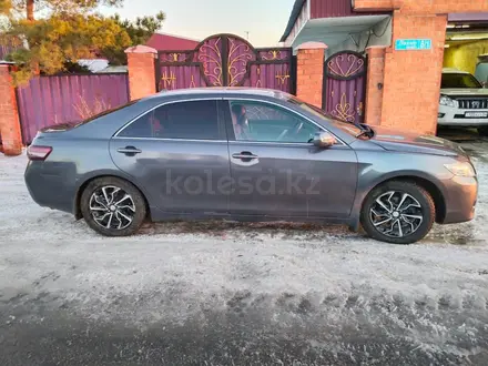 Toyota Camry 2010 года за 6 700 000 тг. в Актобе – фото 13