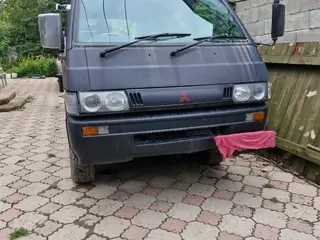 Mitsubishi Delica