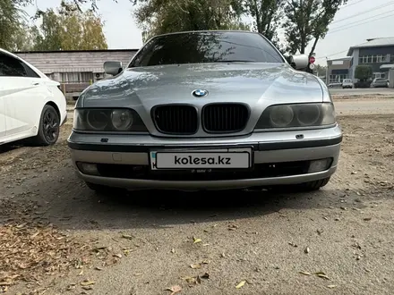 BMW 528 1996 года за 3 700 000 тг. в Алматы