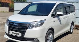 Toyota Noah 2014 года за 11 500 000 тг. в Петропавловск