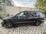 Mitsubishi Space Wagon 1998 года за 2 950 000 тг. в Тараз – фото 3