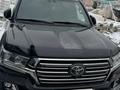 Toyota Land Cruiser 2017 годаfor41 000 000 тг. в Астана