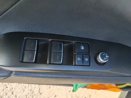 Toyota Camry 2022 года за 14 150 000 тг. в Атырау – фото 10