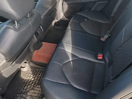Toyota Camry 2022 года за 14 150 000 тг. в Атырау – фото 11