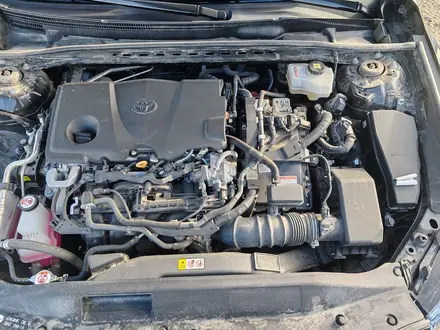 Toyota Camry 2022 года за 14 150 000 тг. в Атырау – фото 22