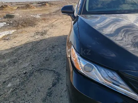 Toyota Camry 2022 года за 14 150 000 тг. в Атырау – фото 6