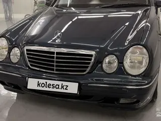 Mercedes-Benz E 280
