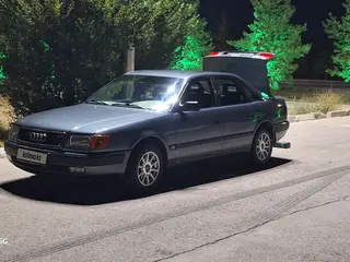 Audi 100