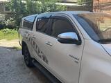 Toyota Hilux 2019 года за 23 000 000 тг. в Шымкент – фото 3