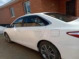 Toyota Camry 2016 года за 6 500 000 тг. в Актобе – фото 5