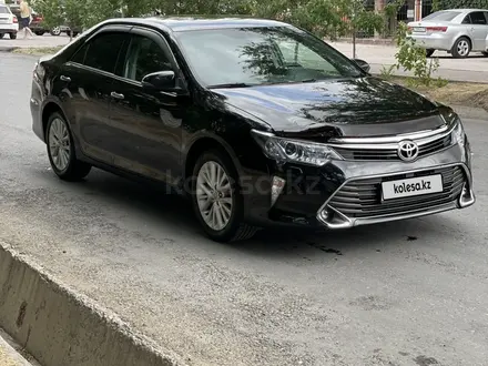 Toyota Camry 2015 года за 11 200 000 тг. в Шымкент