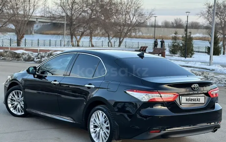 Toyota Camry 2018 года за 13 200 000 тг. в Костанай