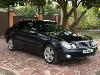 Mercedes-Benz E 320