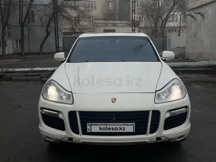 Porsche Cayenne 2008 года за 4 700 000 тг. в Атырау – фото 2