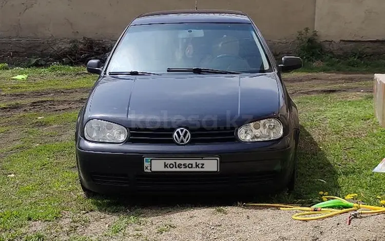 Volkswagen Golf 2000 года за 1 600 000 тг. в Караганда