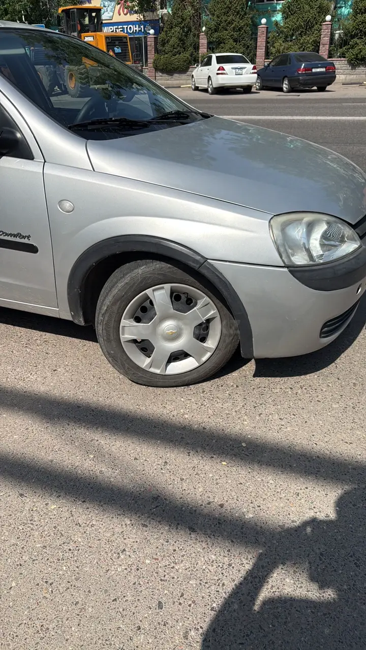 Opel Corsa, 2001