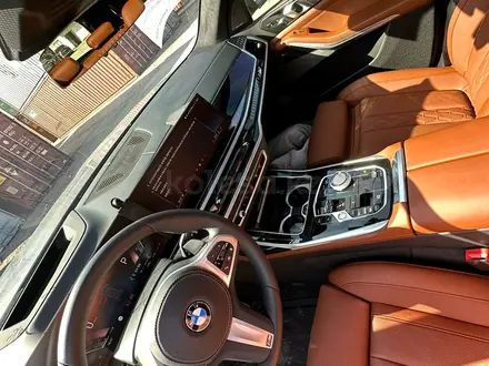 BMW X7 2023 года за 68 400 000 тг. в Алматы – фото 7