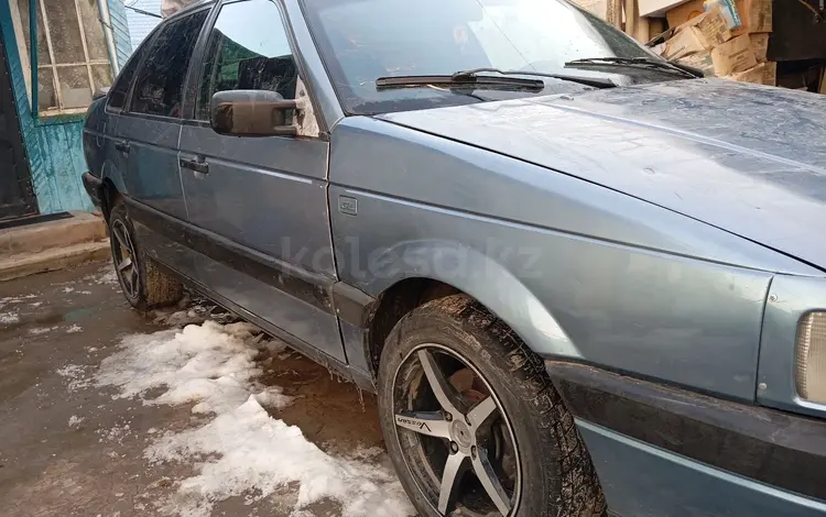 Volkswagen Passat 1992 годаүшін1 400 000 тг. в Алматы