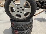 Диски с резиной на nissan, ниссан за 30 000 тг. в Алматы