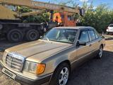 Mercedes-Benz E 260 1989 годаүшін950 000 тг. в Астана