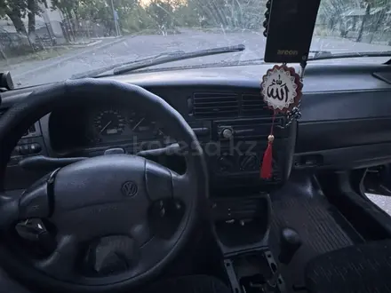 Volkswagen Golf 1997 годаүшін650 000 тг. в Караганда – фото 10