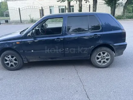 Volkswagen Golf 1997 годаүшін650 000 тг. в Караганда – фото 3