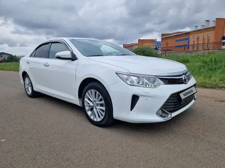 Toyota Camry 2015 года за 10 200 000 тг. в Астана – фото 2