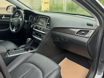 Hyundai Sonata 2018 года за 9 500 000 тг. в Шымкент – фото 12