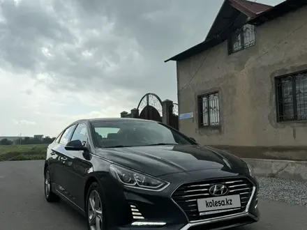 Hyundai Sonata 2018 года за 9 500 000 тг. в Шымкент – фото 2