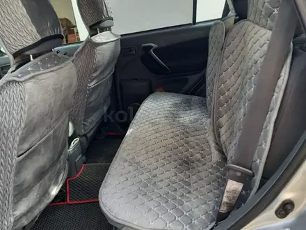 Toyota RAV4 2003 года за 4 100 000 тг. в Усть-Каменогорск – фото 6