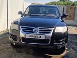 Volkswagen Touareg 2005 года за 3 900 000 тг. в Усть-Каменогорск