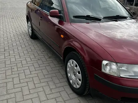 Volkswagen Passat 1998 года за 1 600 000 тг. в Караганда – фото 2