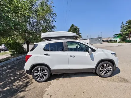 Chevrolet Tracker 2021 года за 6 900 000 тг. в Костанай – фото 2