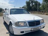 Mercedes-Benz C 200 1995 года за 1 600 000 тг. в Алматы – фото 2