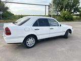 Mercedes-Benz C 200 1995 года за 1 600 000 тг. в Алматы – фото 3