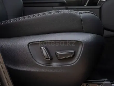Toyota Land Cruiser Prado Luxe+ 2026 года за 39 800 000 тг. в Семей – фото 10