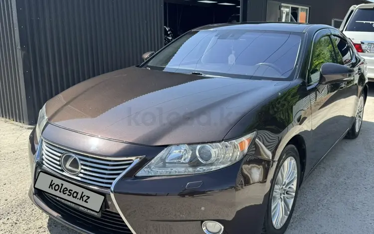 Lexus ES 250 2014 года за 11 000 000 тг. в Алматы
